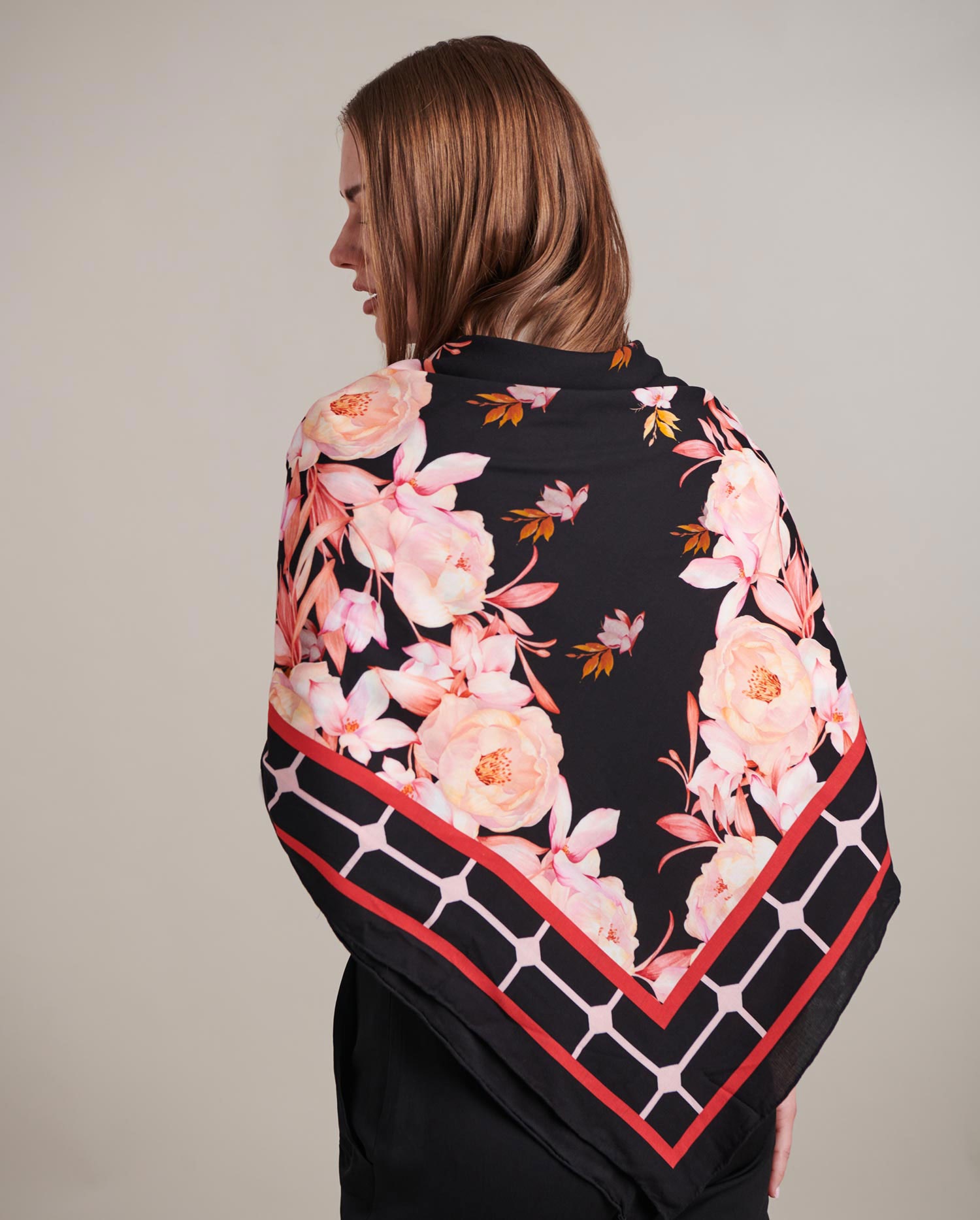 Marnie Scarf