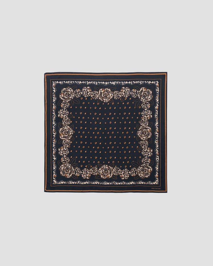 Adrian - Leo Scarf