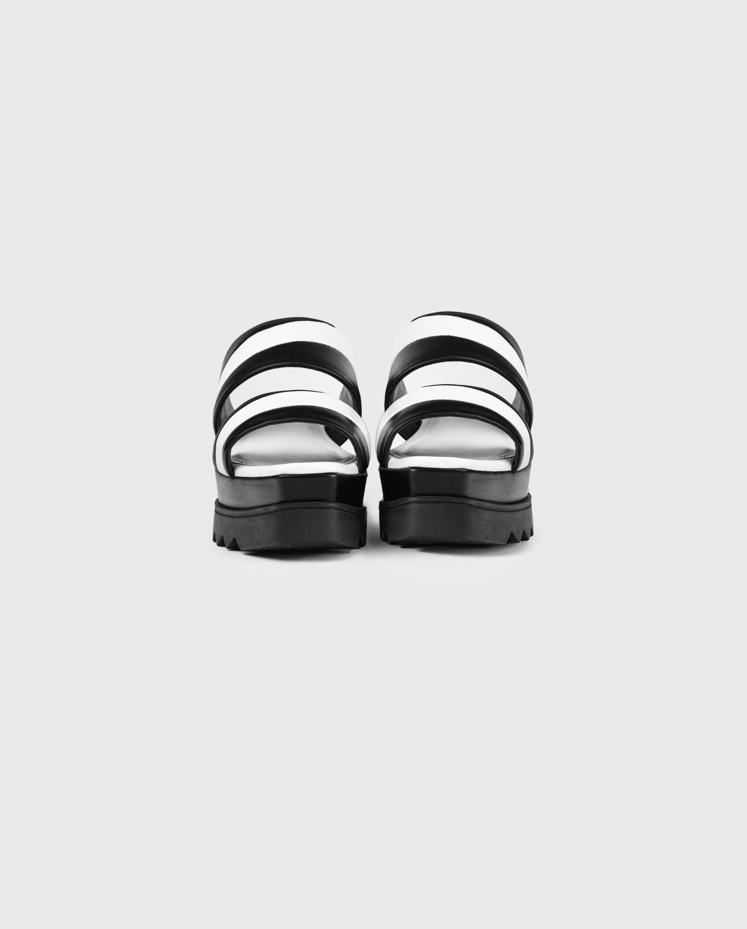 Arista Flatform Sandal