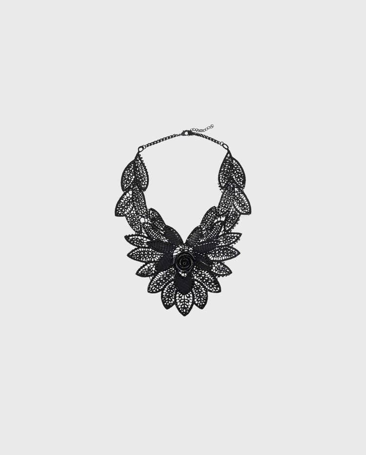 Anne Fontaine  Collar Image #1