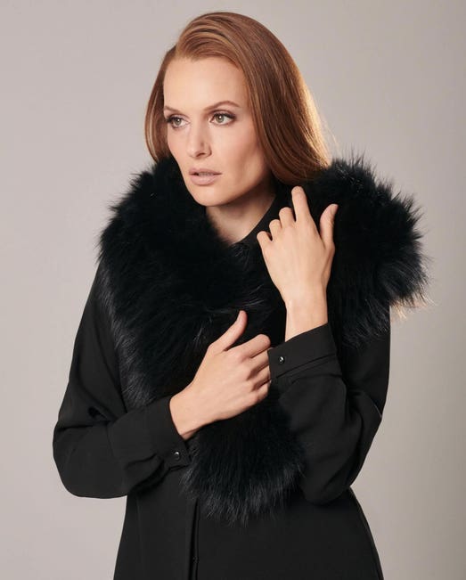 Anne Fontaine  Collar Image #1