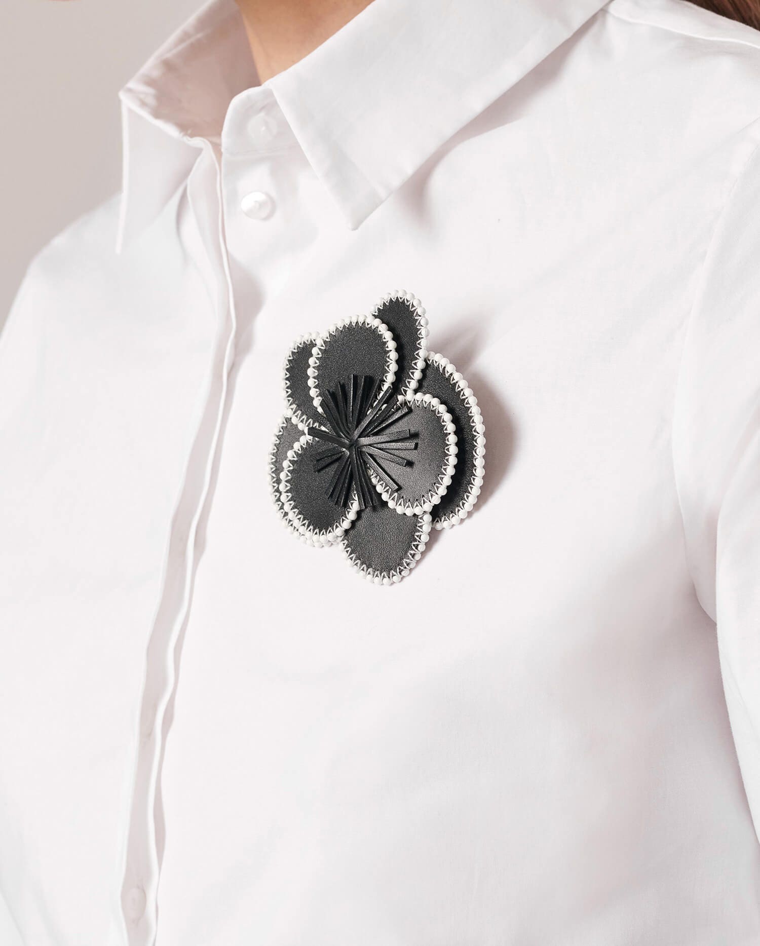 Anne Fontaine Brooch Image #1