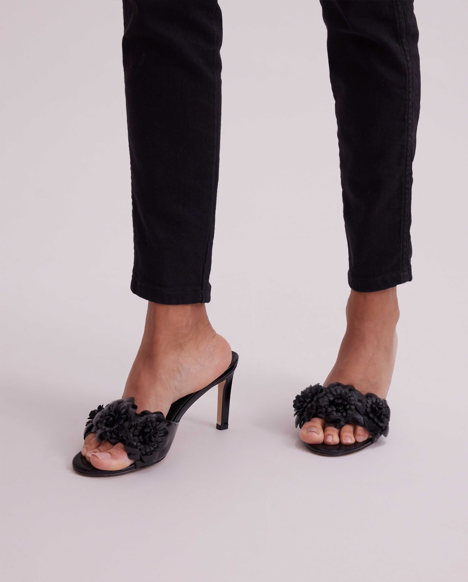 Camilla Heel