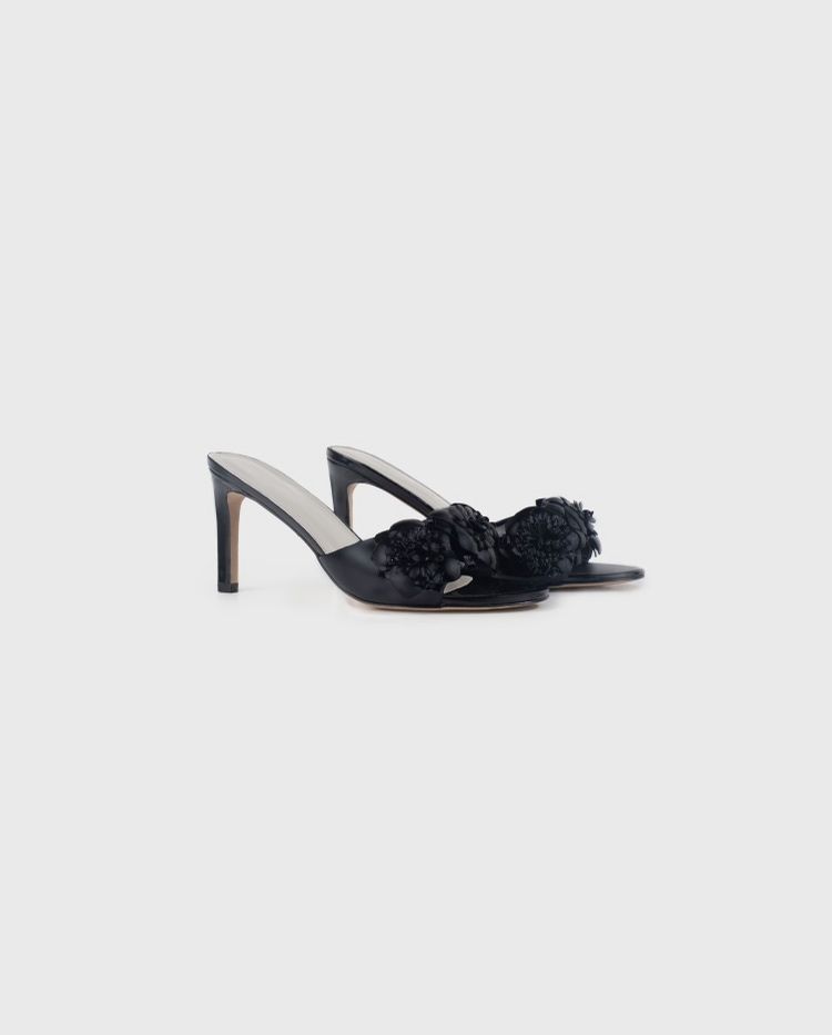Camilla Heel
