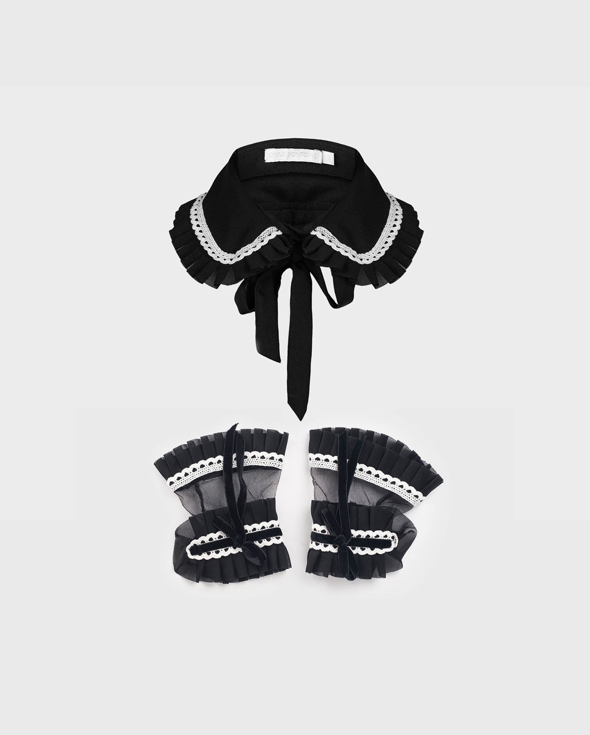 Colette Collar and Cuff Set