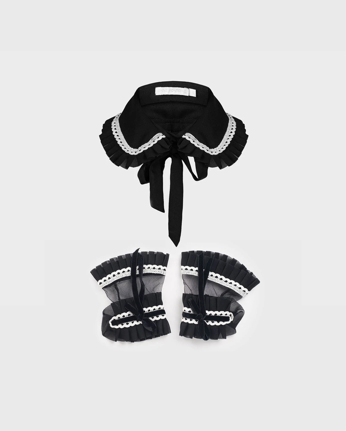 Colette Collar and Cuff Set