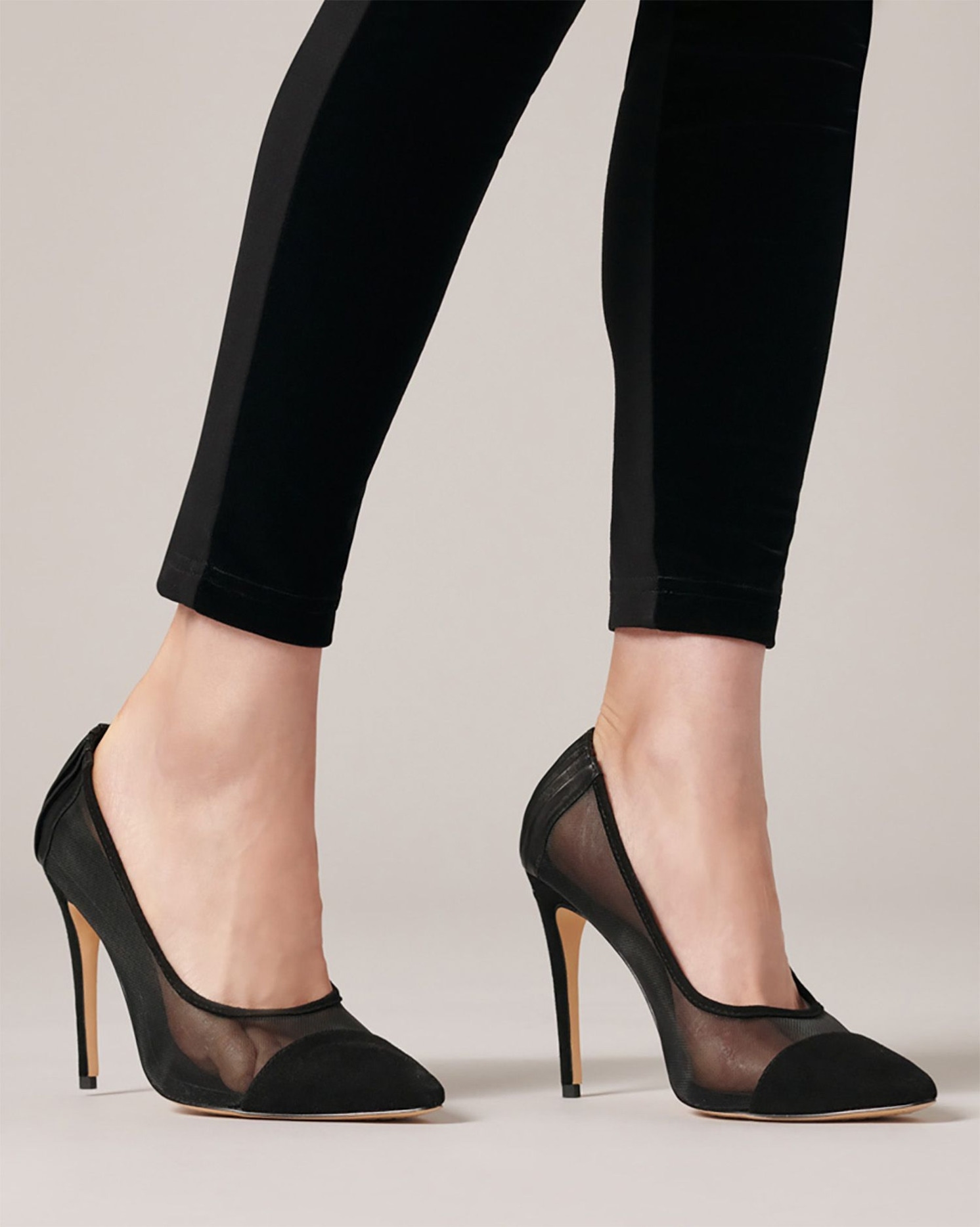 Diva Of Pinterest Black Pumps Footwear