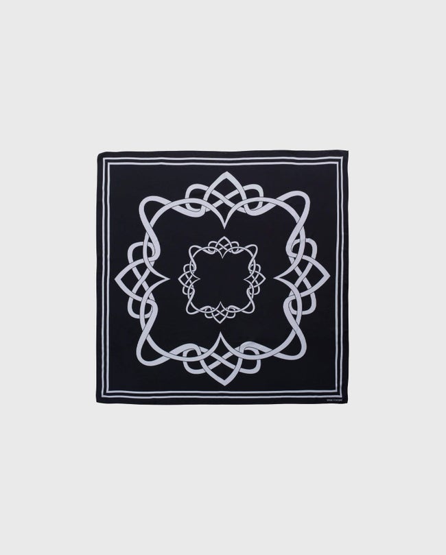 Glenda Scarf