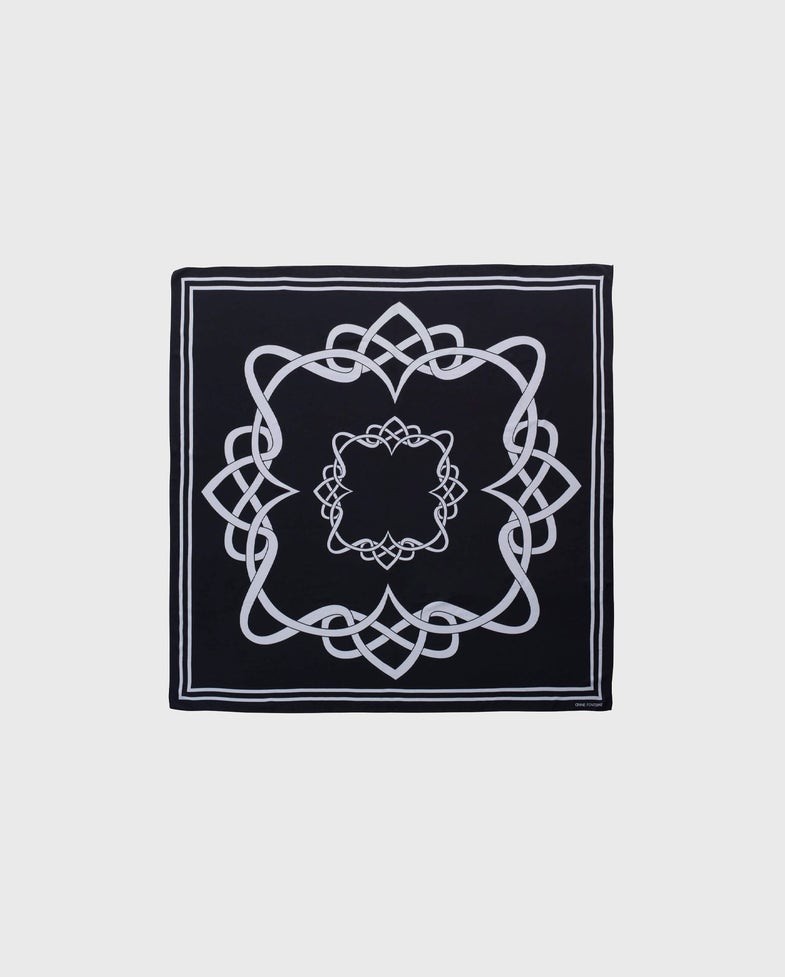 Glenda Scarf