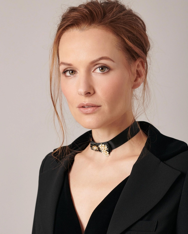 Black Fabric Flower Choker Necklace With Two Tone Metallic Flowers