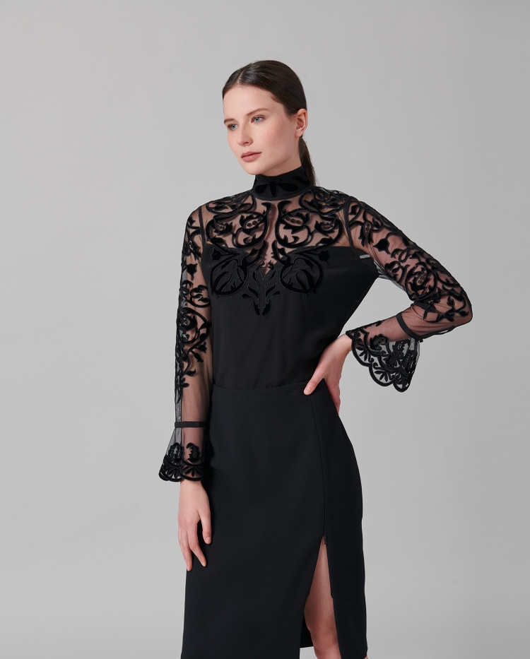 Loeky Blouse