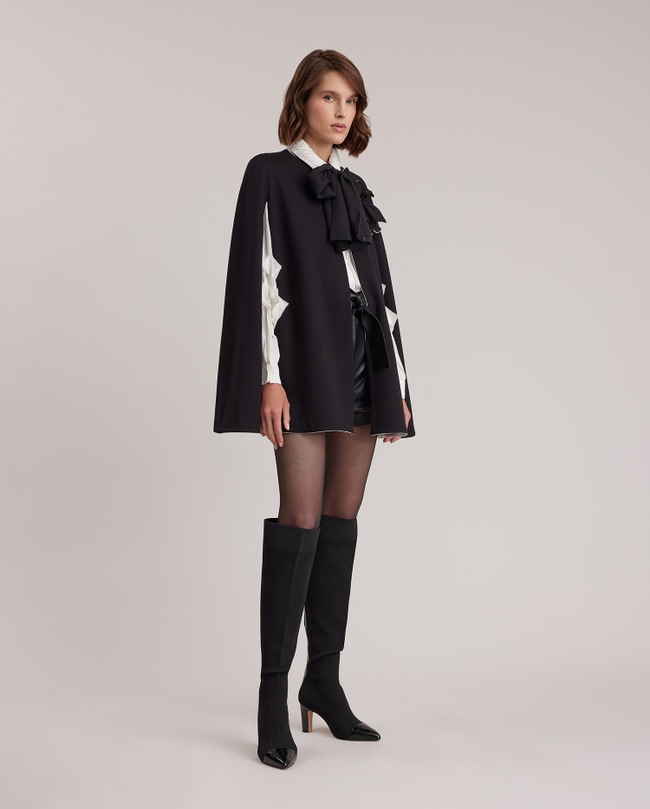 Manolo Cape