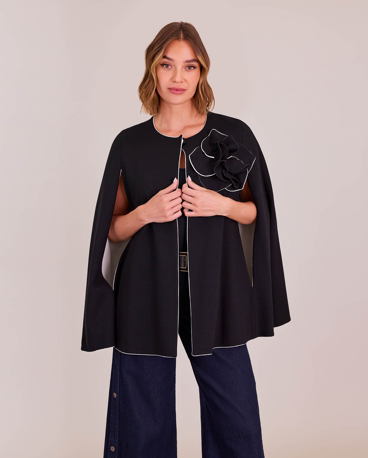 Manolo Cape