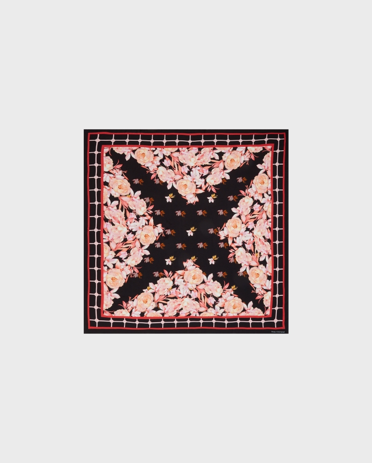 Marnie Scarf