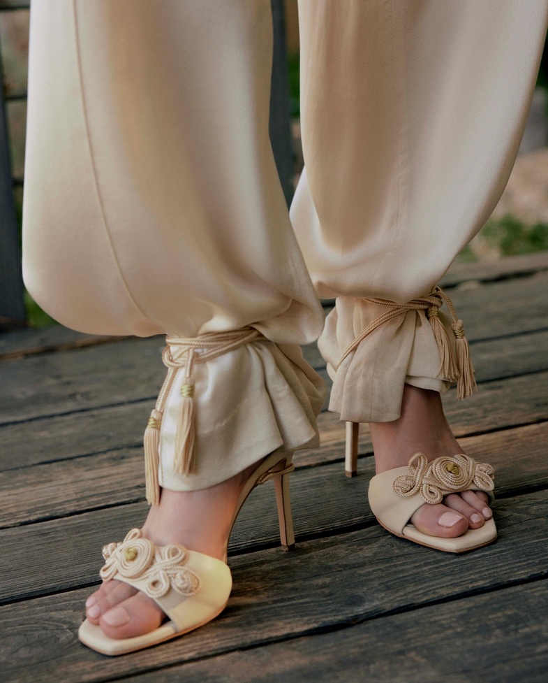 Mona Heel