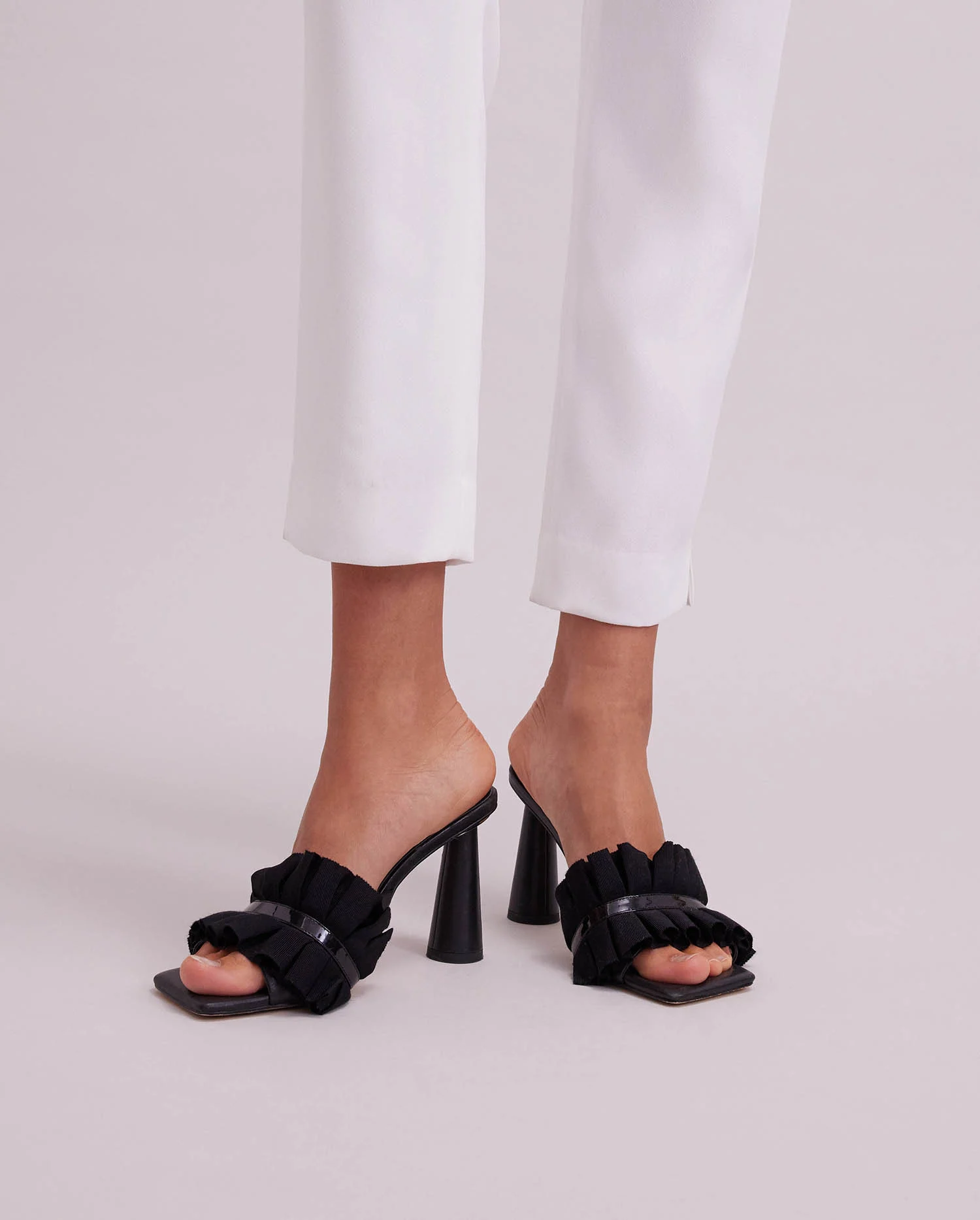 Muxica Heel