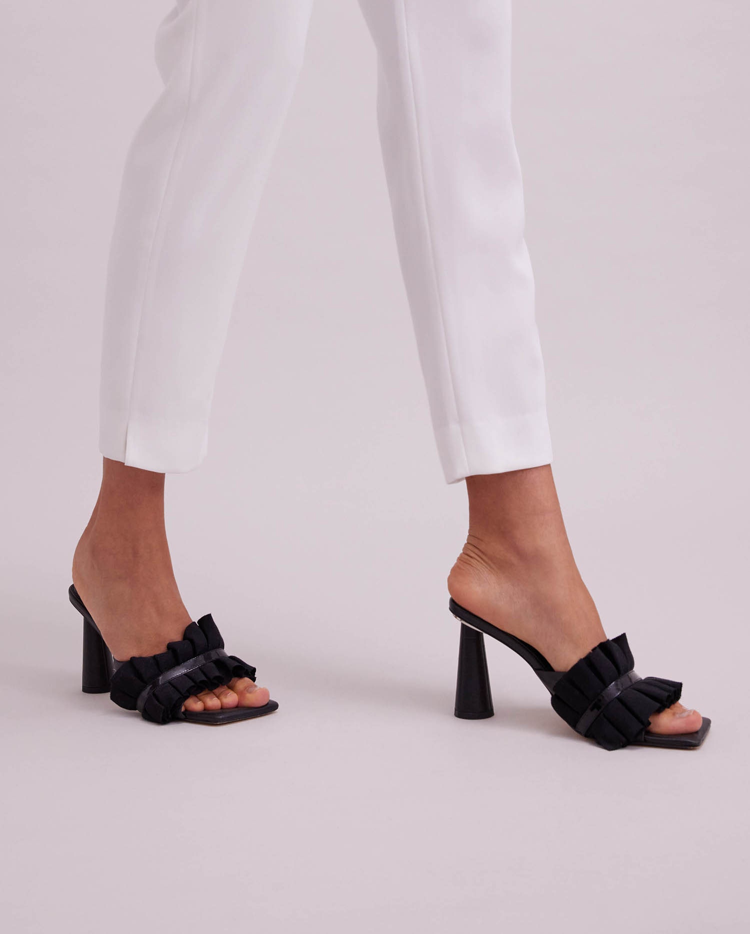 Muxica Heel