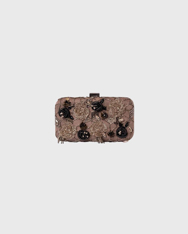 NOVANA Clutch front view