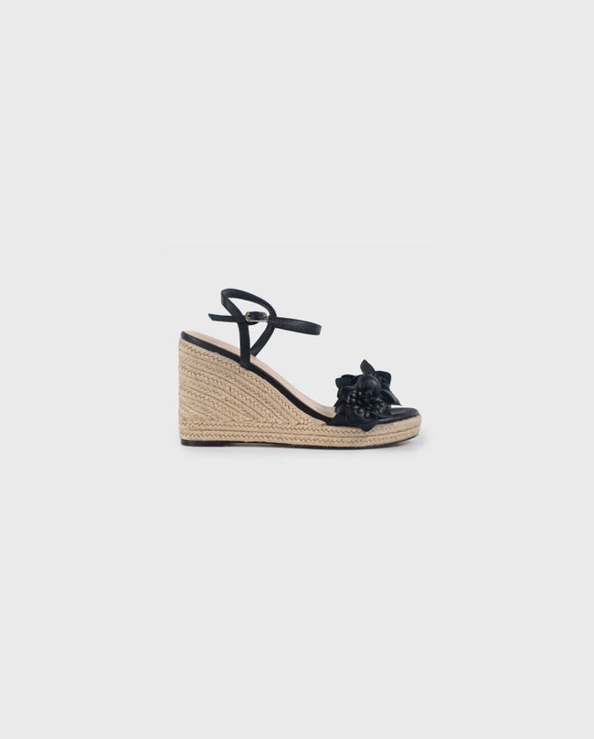 Olivia Wedge