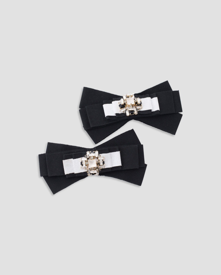 Opama-Small Brooch