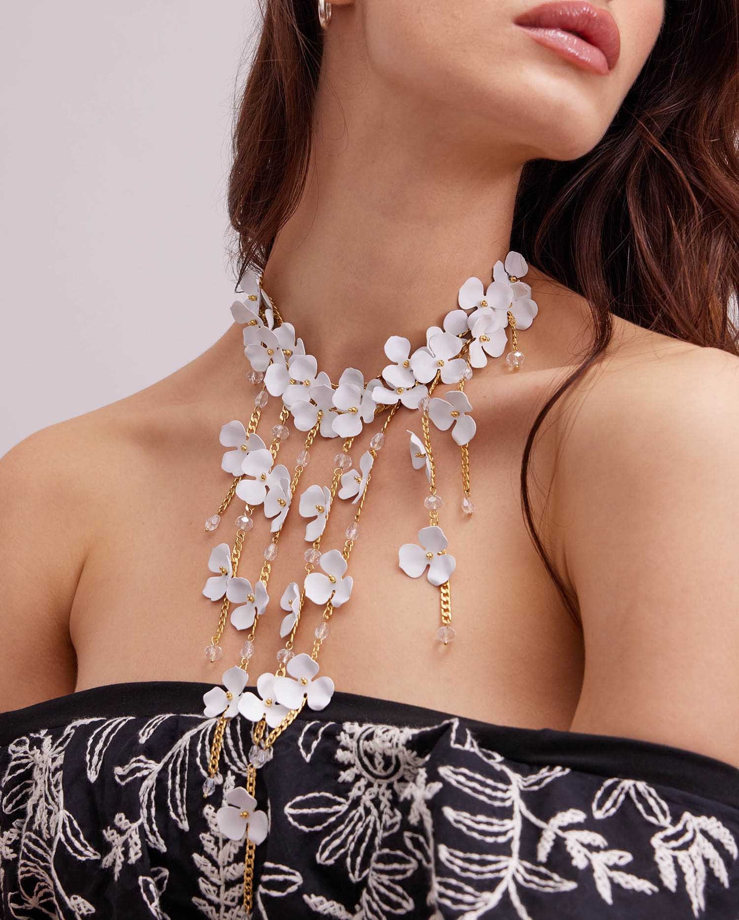 Perlaya Necklace