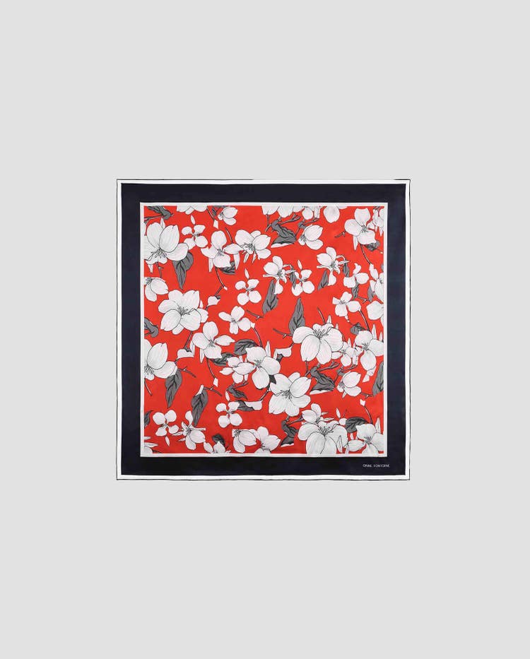 Tahar Scarf