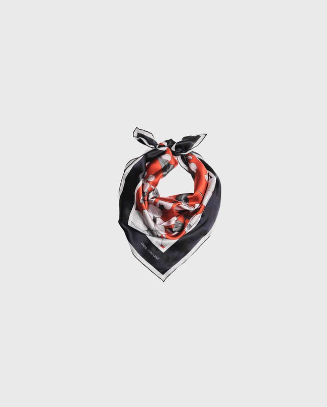 Tahar Scarf