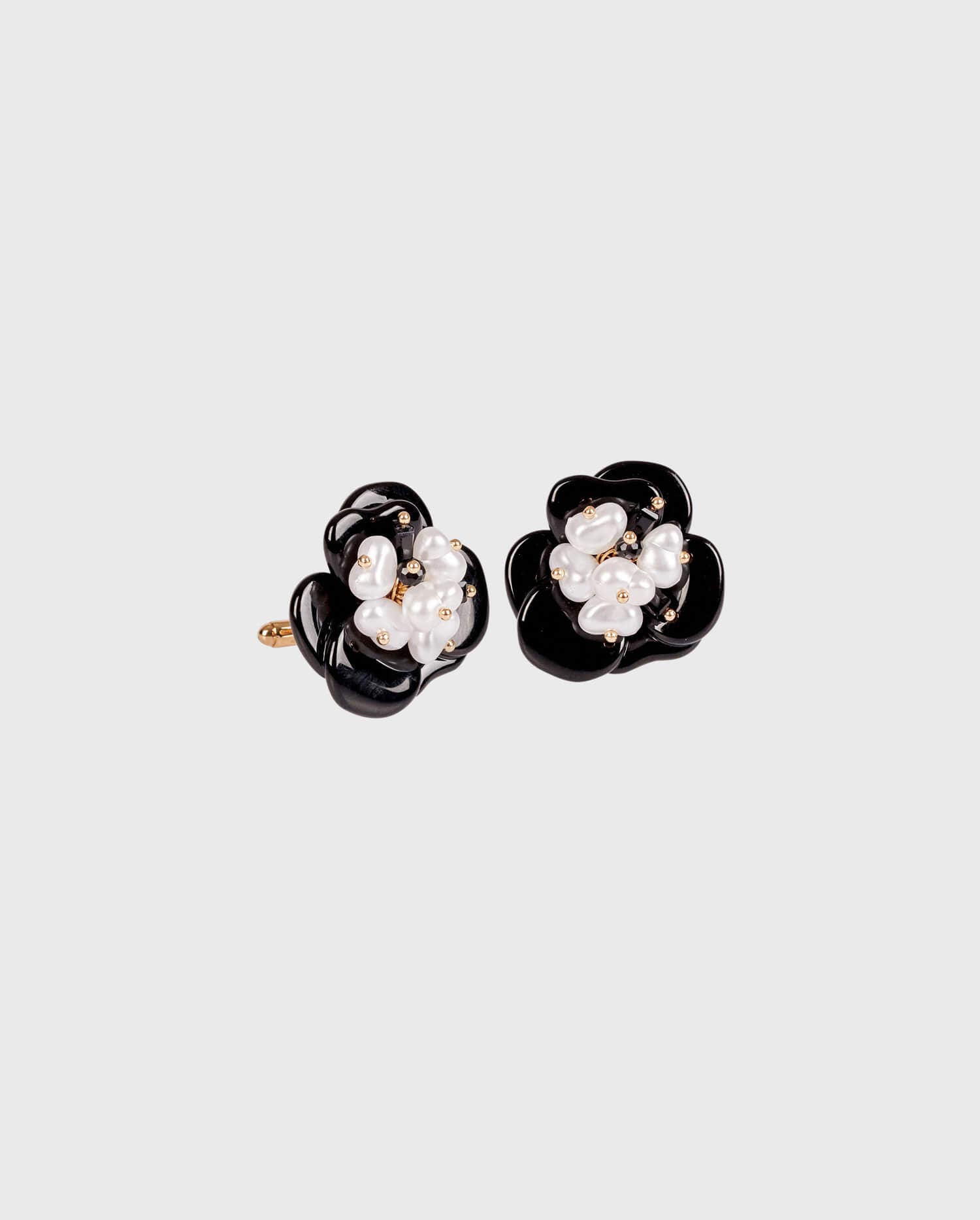 TLYA cufflink