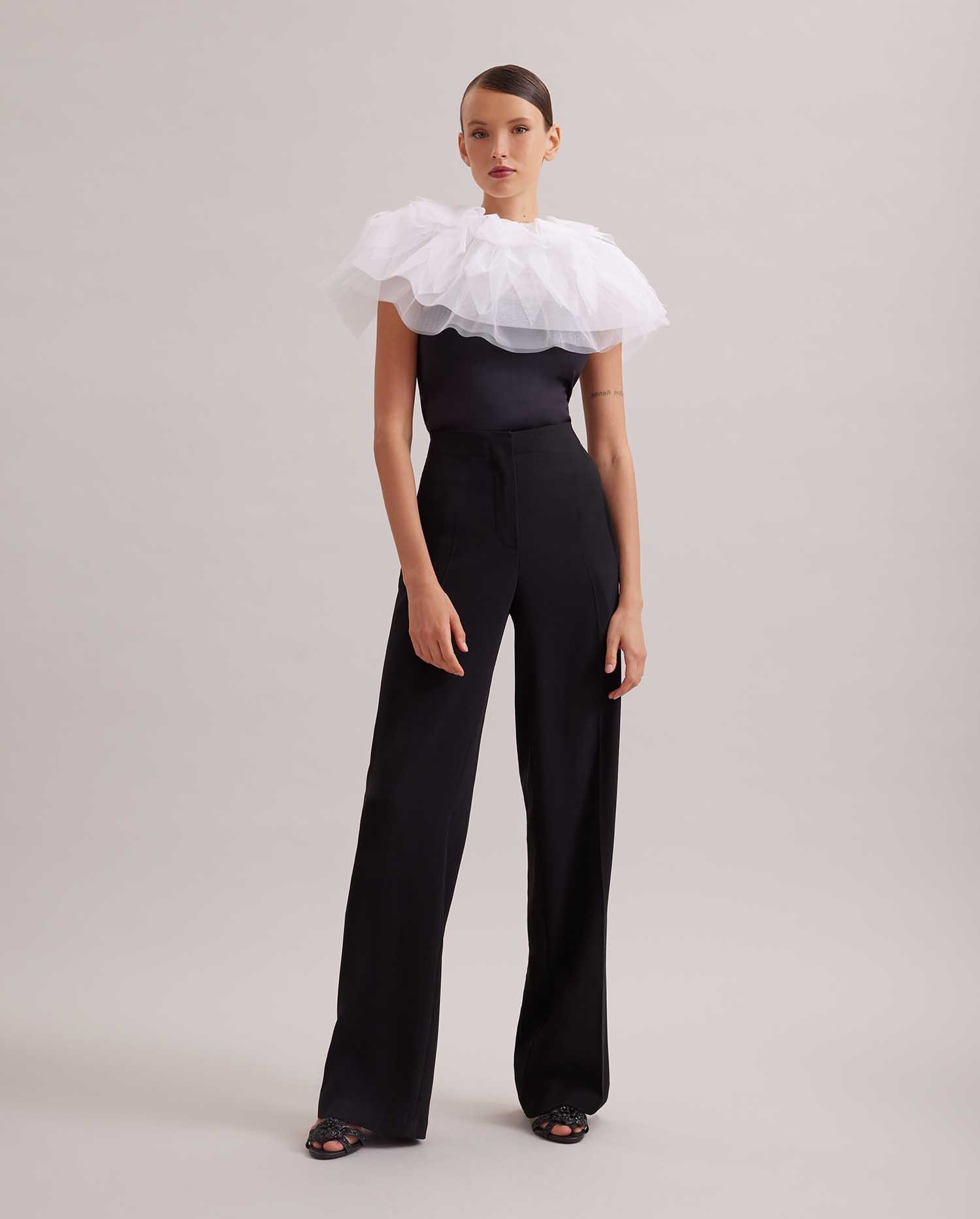 Letter Collar