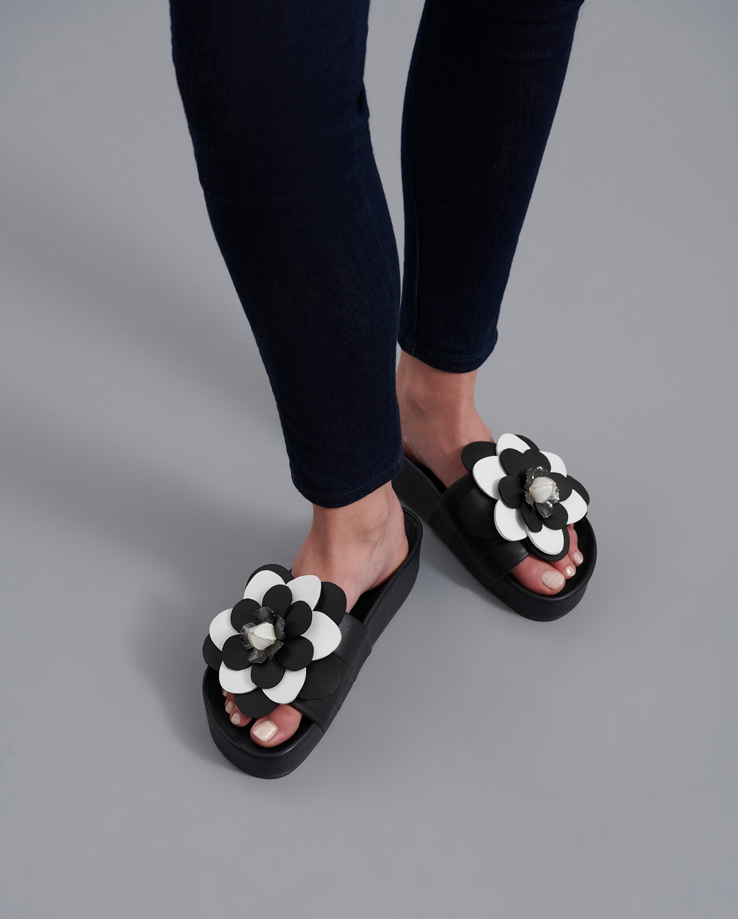 Weena Sandal