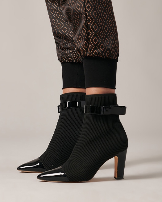 Discover the JUDY Ribbed sock boots with leather details from ANNE FONTAINE