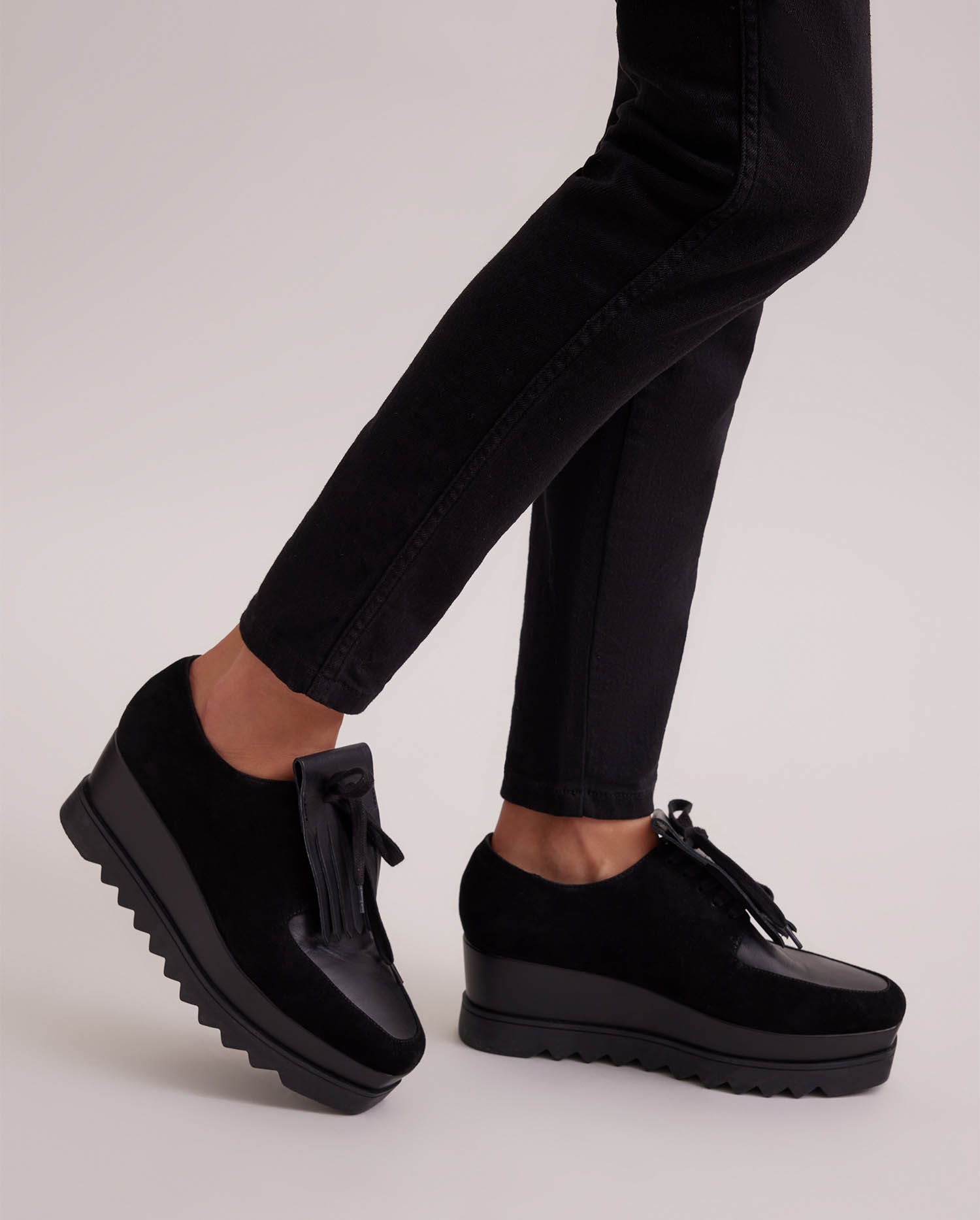 Discover The GEORGIO black suede platform sneakers from ANNE FONTAINE