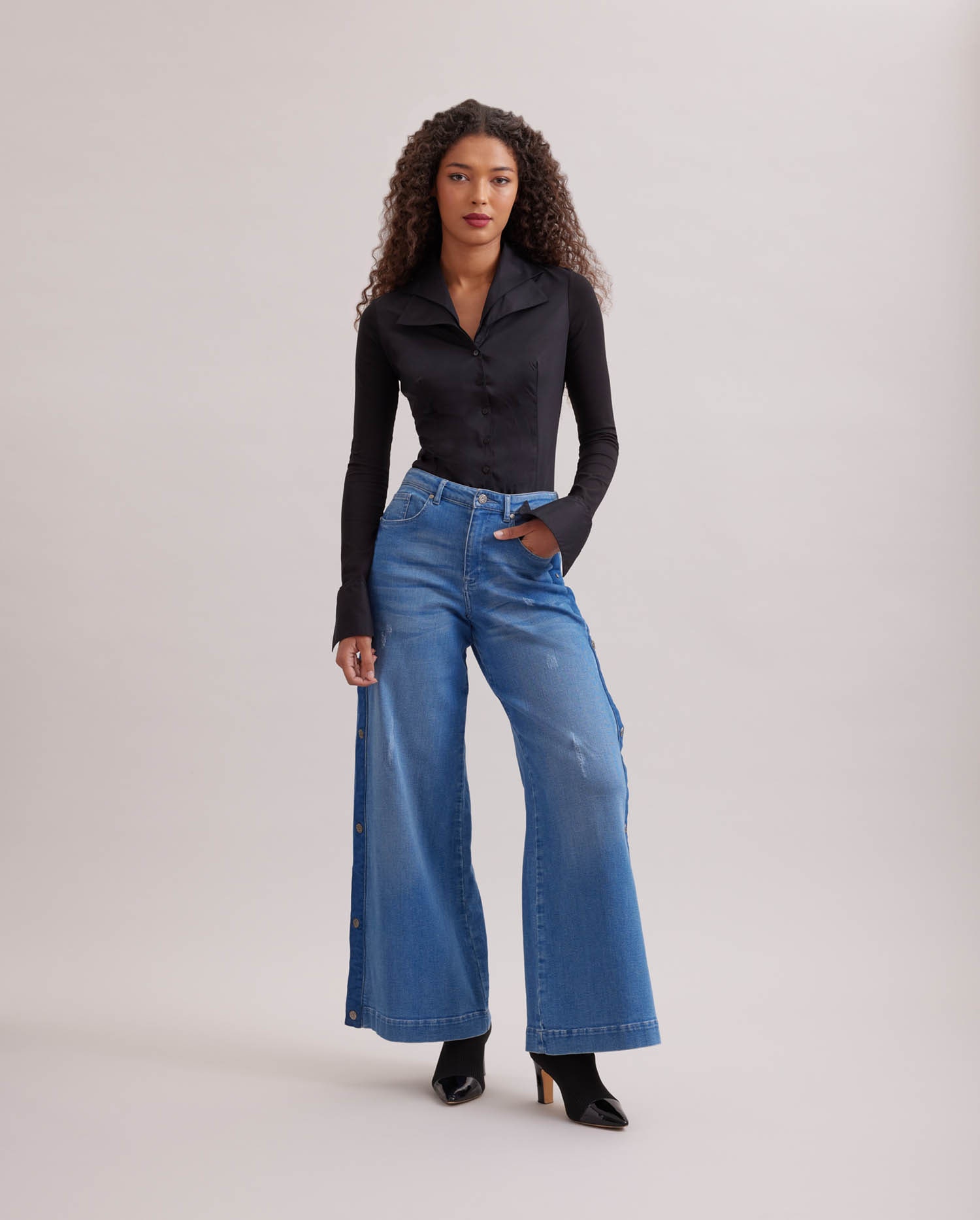 Discover The PRESLEY Wide leg denim jeans with metal snaps from ANNE FONTAINE