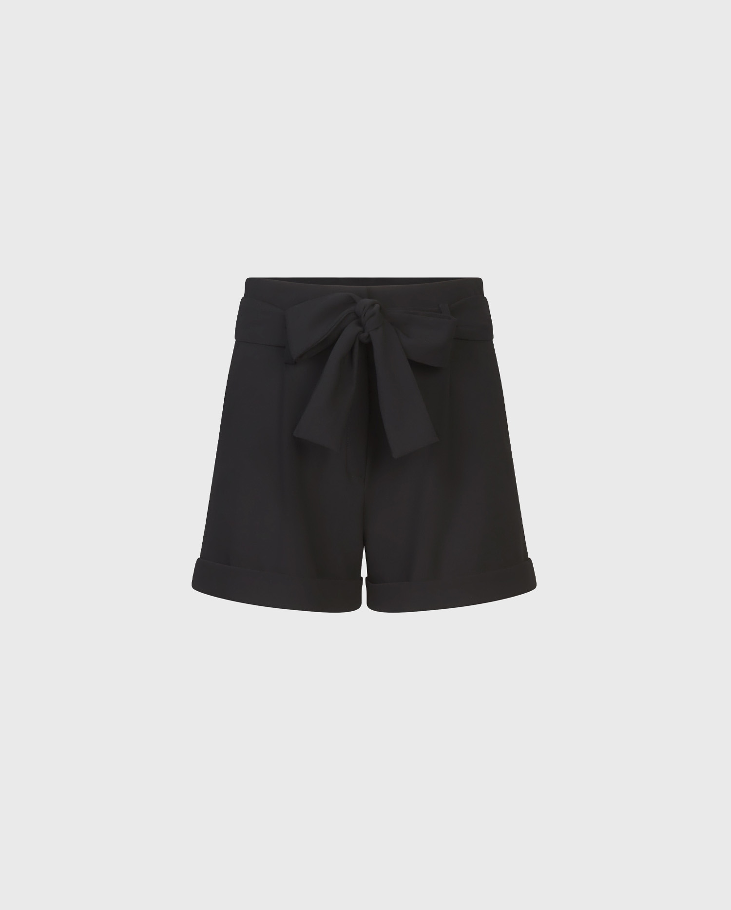 Discover The CLASSIC Black crepe shorts with rolled hem and tie-waist belt from ANNE FONTAINE