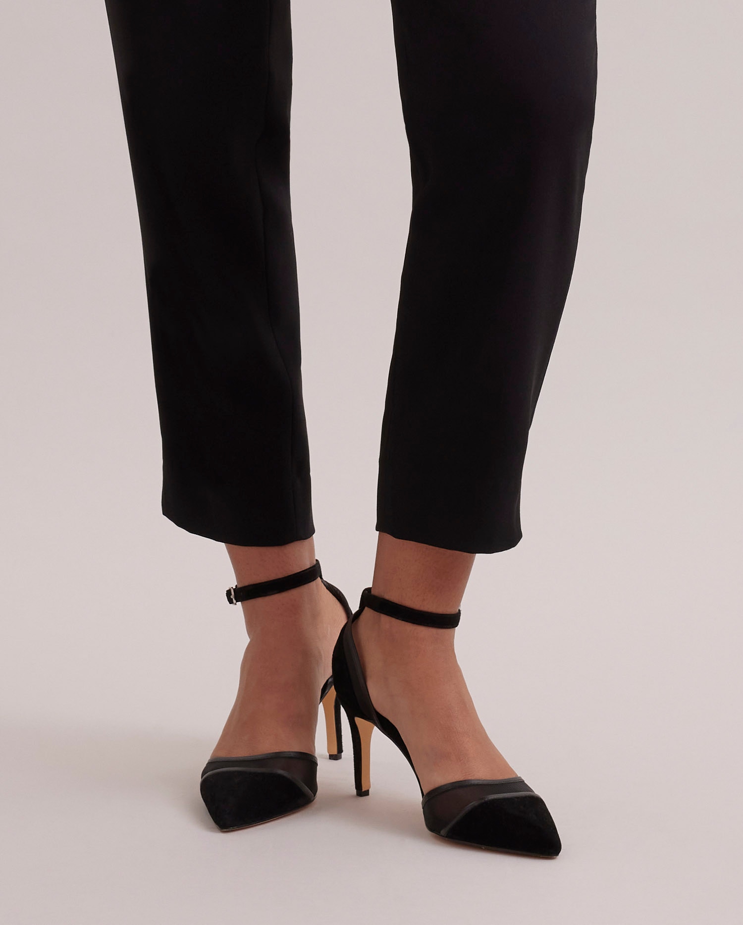 Discover The GISELLA-ORSAY black pump with suede and mesh details from ANNE FONTAINE