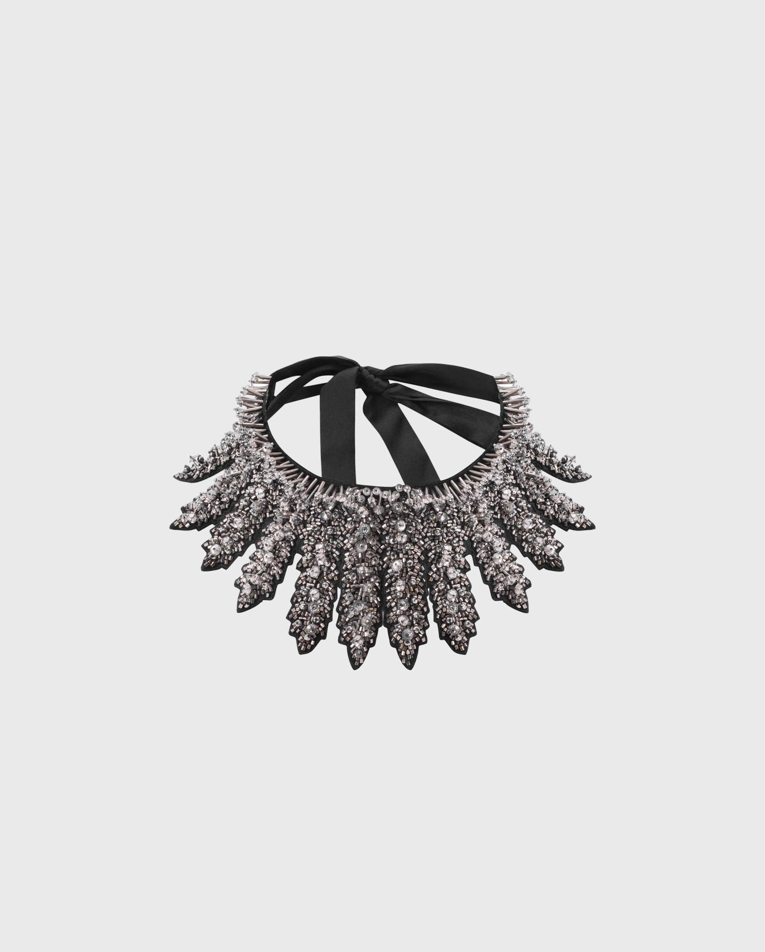 Discover the IZZALDA Fabric collar set with stones from ANNE FONTAINE