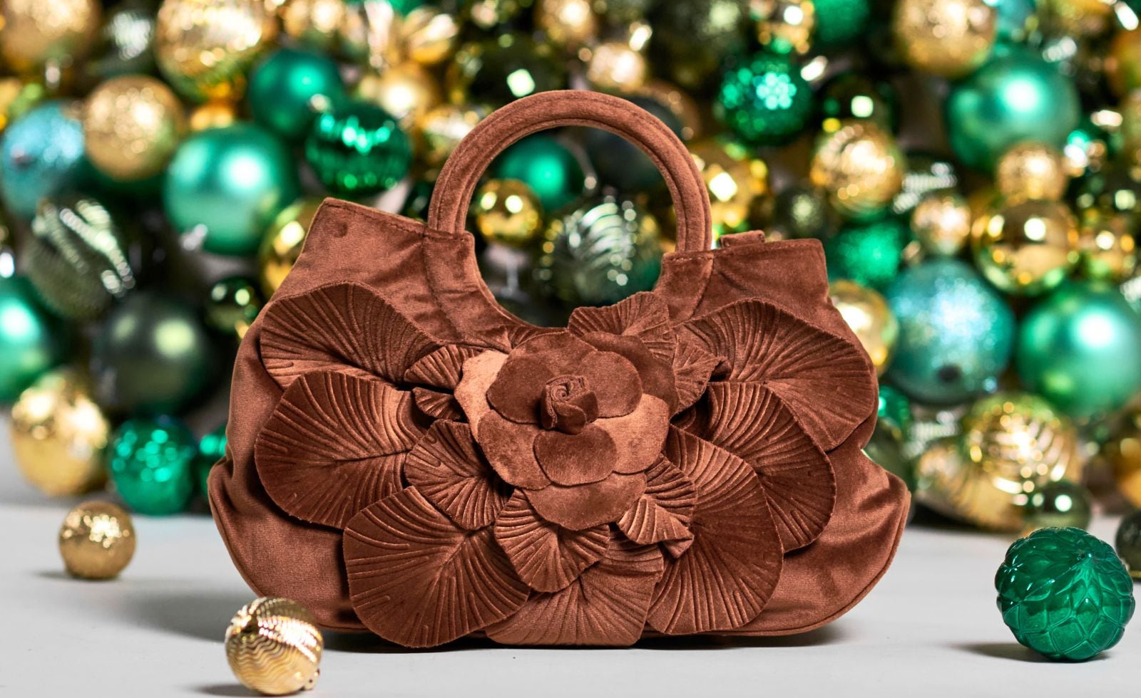 Discover The SCARLETT Signature floral Velvet handbag in caramel from ANNE FONTAINE