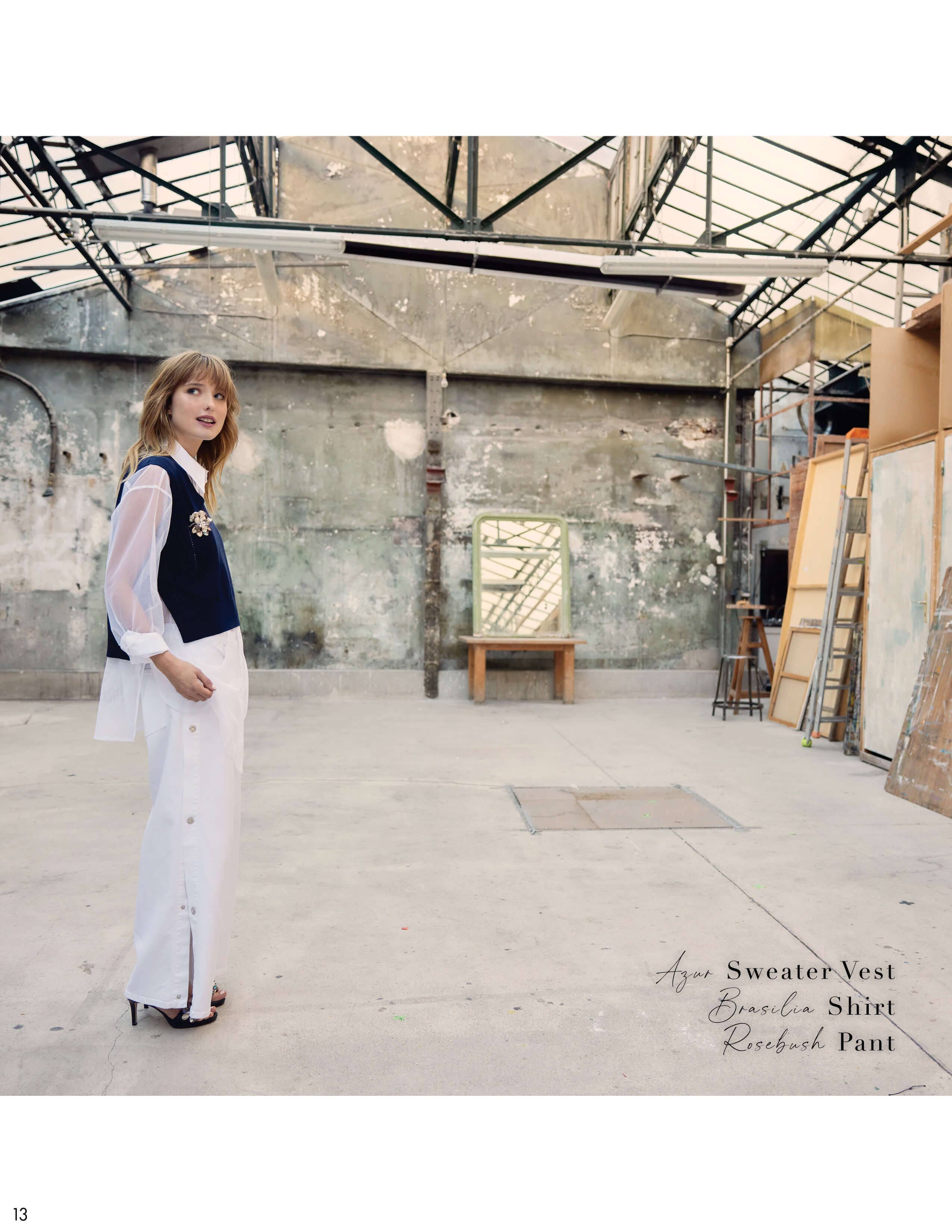 The new Anne Fontaine Spring-Summer 2023 collection is a celebration of artistry and craftsmanship. Strength and beauty, are rendered through opulent prints, colors, and styles that transport you toward a vision of the future light.