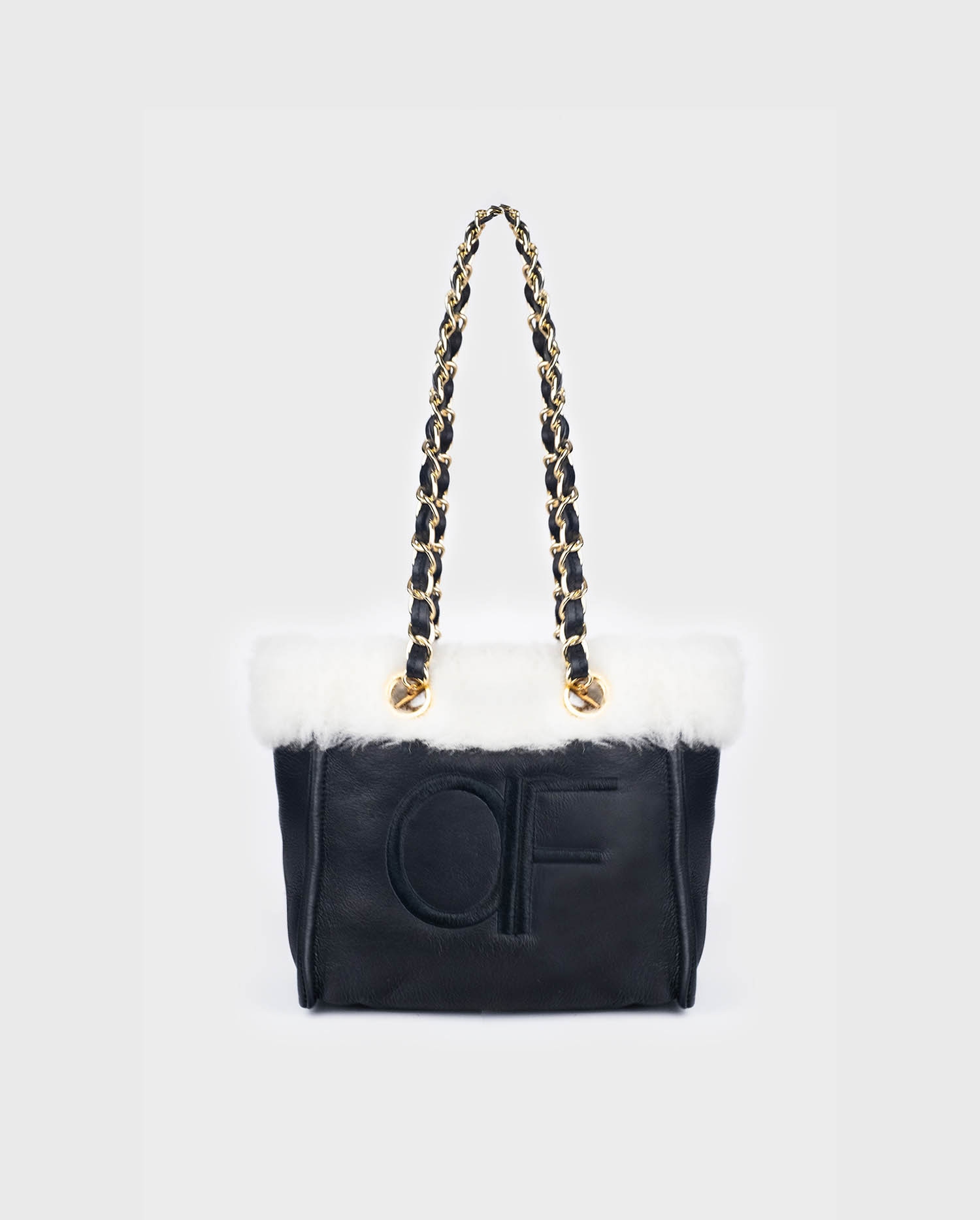 Discover the FELIX black leather shoulder bag from ANNE FONTAINE