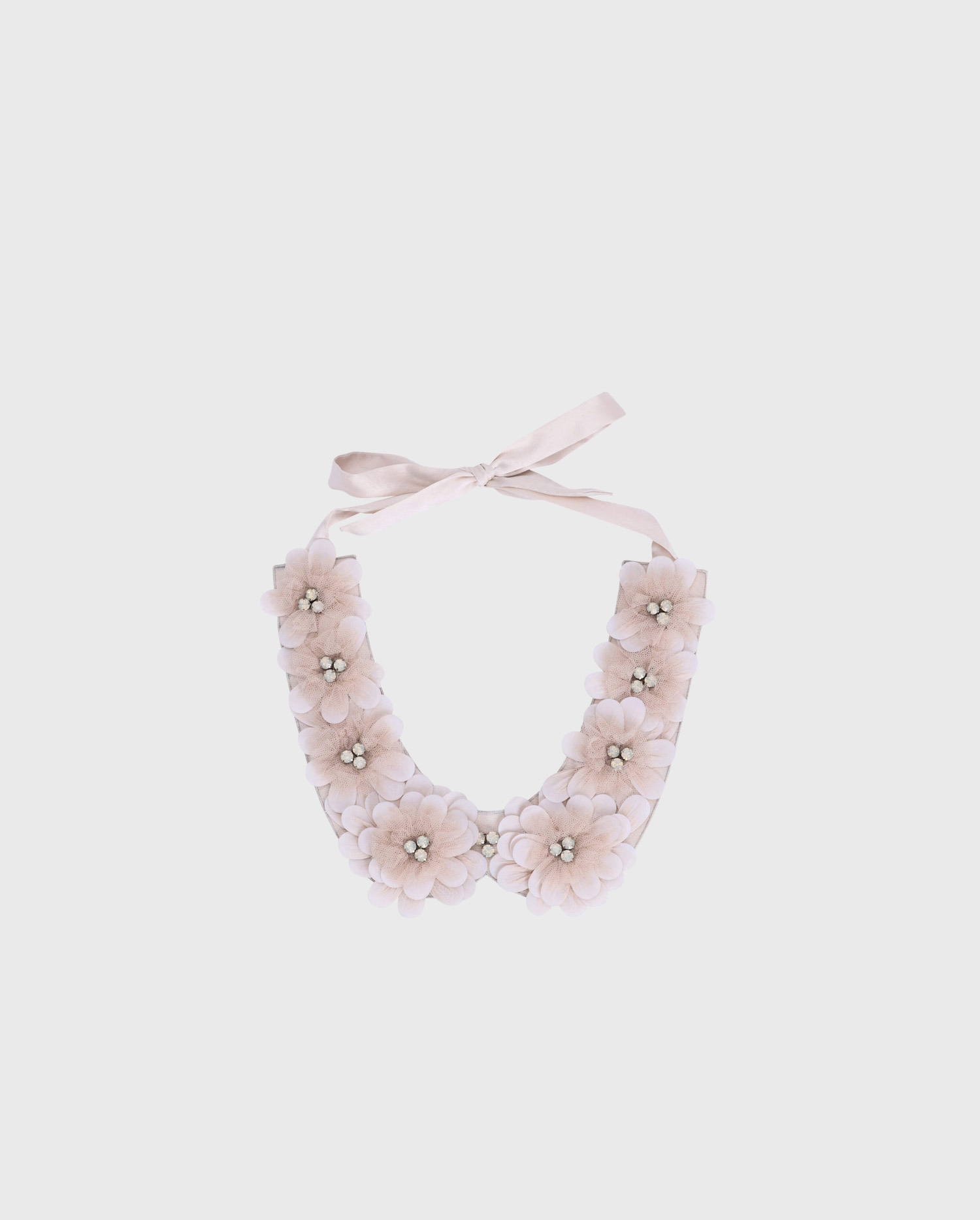 Discover the FERDIE Blush Pink Collar Decorated With Tulle and Stones