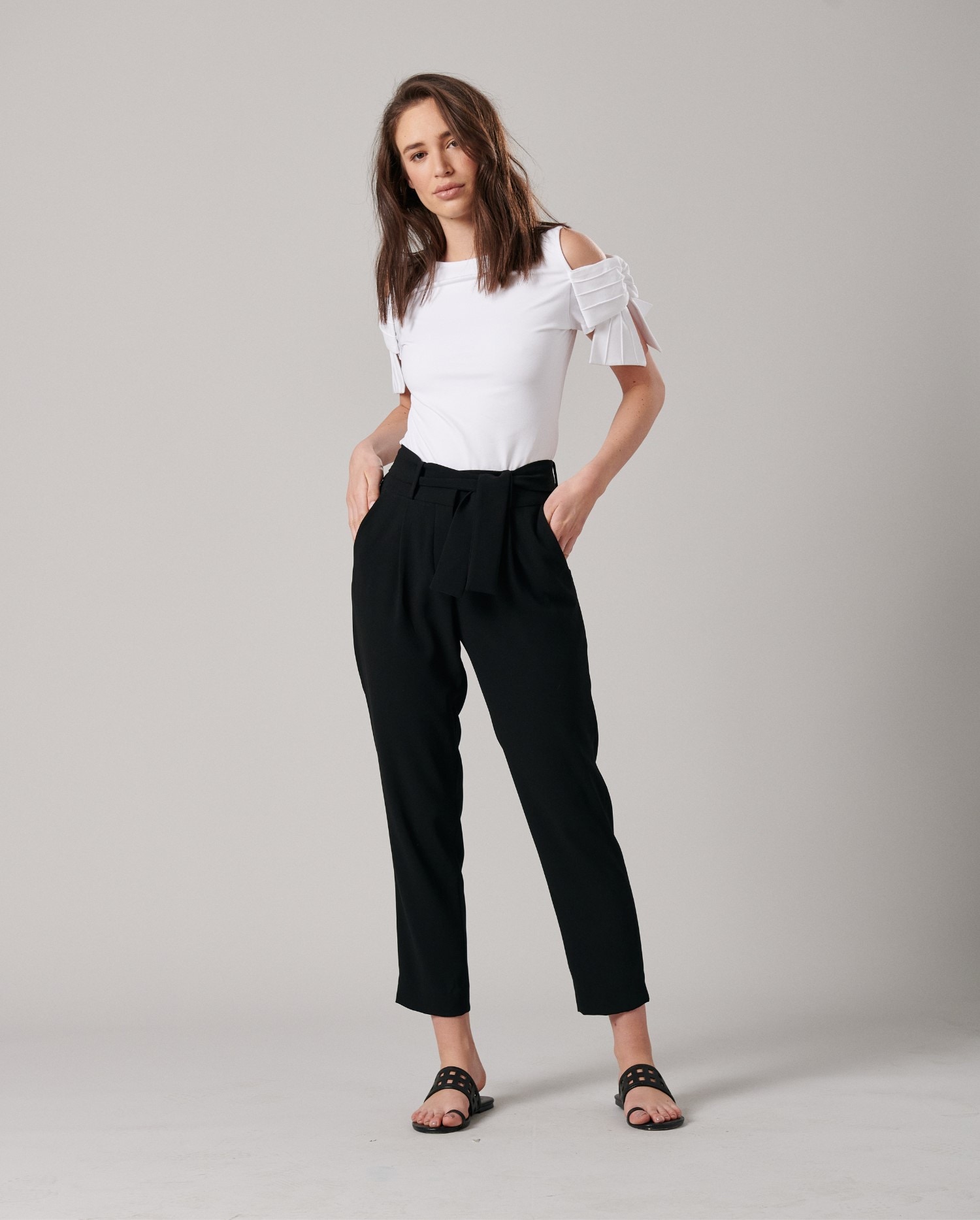 Discover The MYRTILLE Jersey cotton top with cold shoulders and bow detail