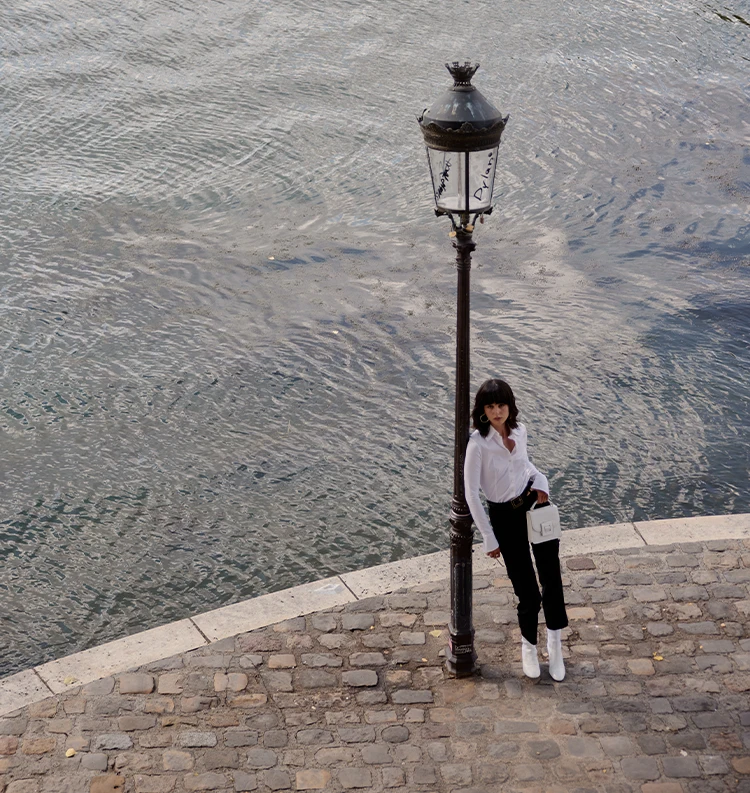 Discover the ANNE FONTAINE Signature T-Blouse