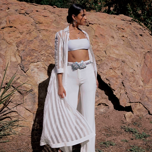  Step into the captivating realm of Anne Fontaine, where rich European heritage and impeccable craftsmanship converge to redefine your wardrobe with a collection of shirt dresses that defy conventional style.