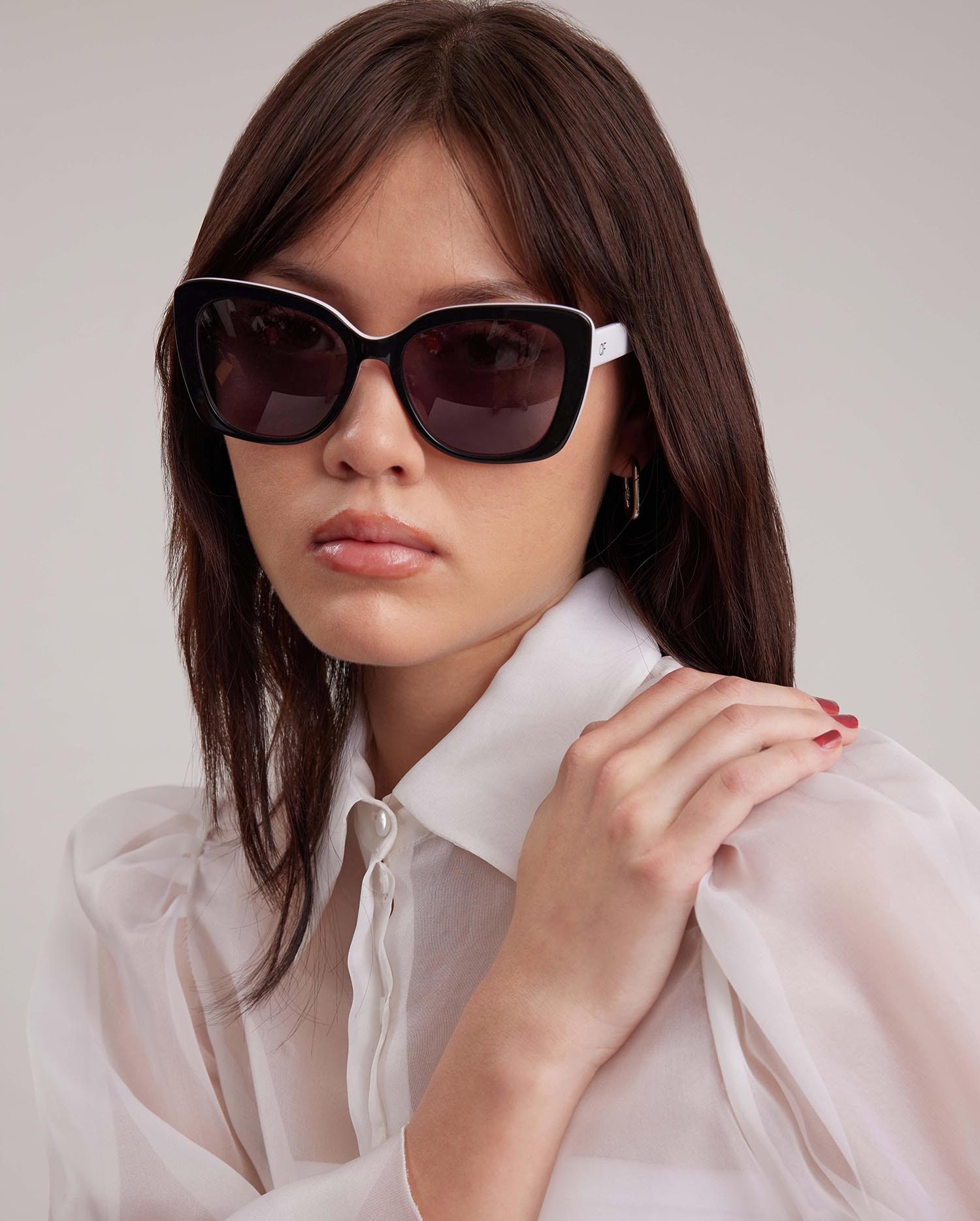 Discover the ALLISON Black and White Square Shape Sunglasses  from ANNE FONTAINE