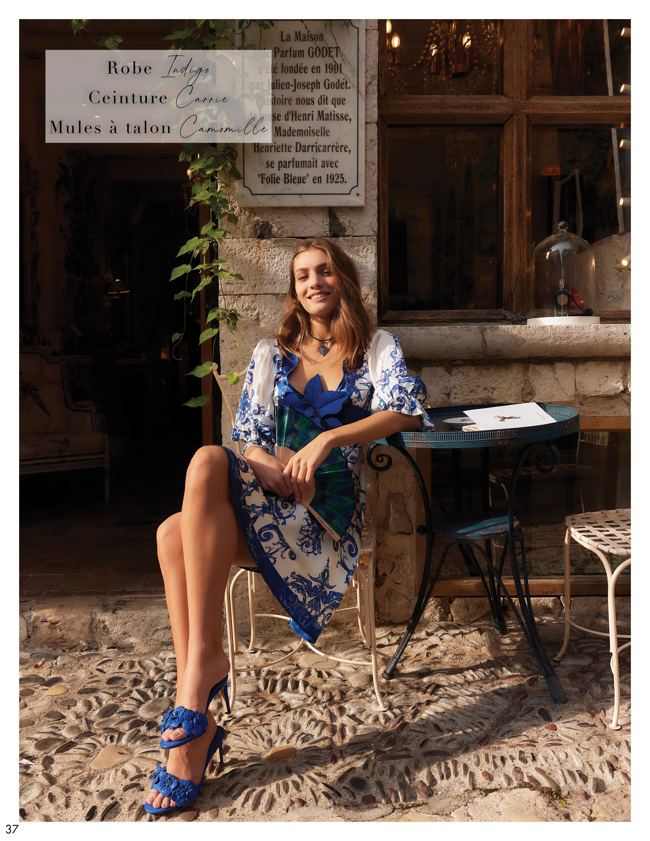 The new Anne Fontaine Spring-Summer 2023 collection is a celebration of artistry and craftsmanship. Strength and beauty, are rendered through opulent prints, colors, and styles that transport you toward a vision of the future light.