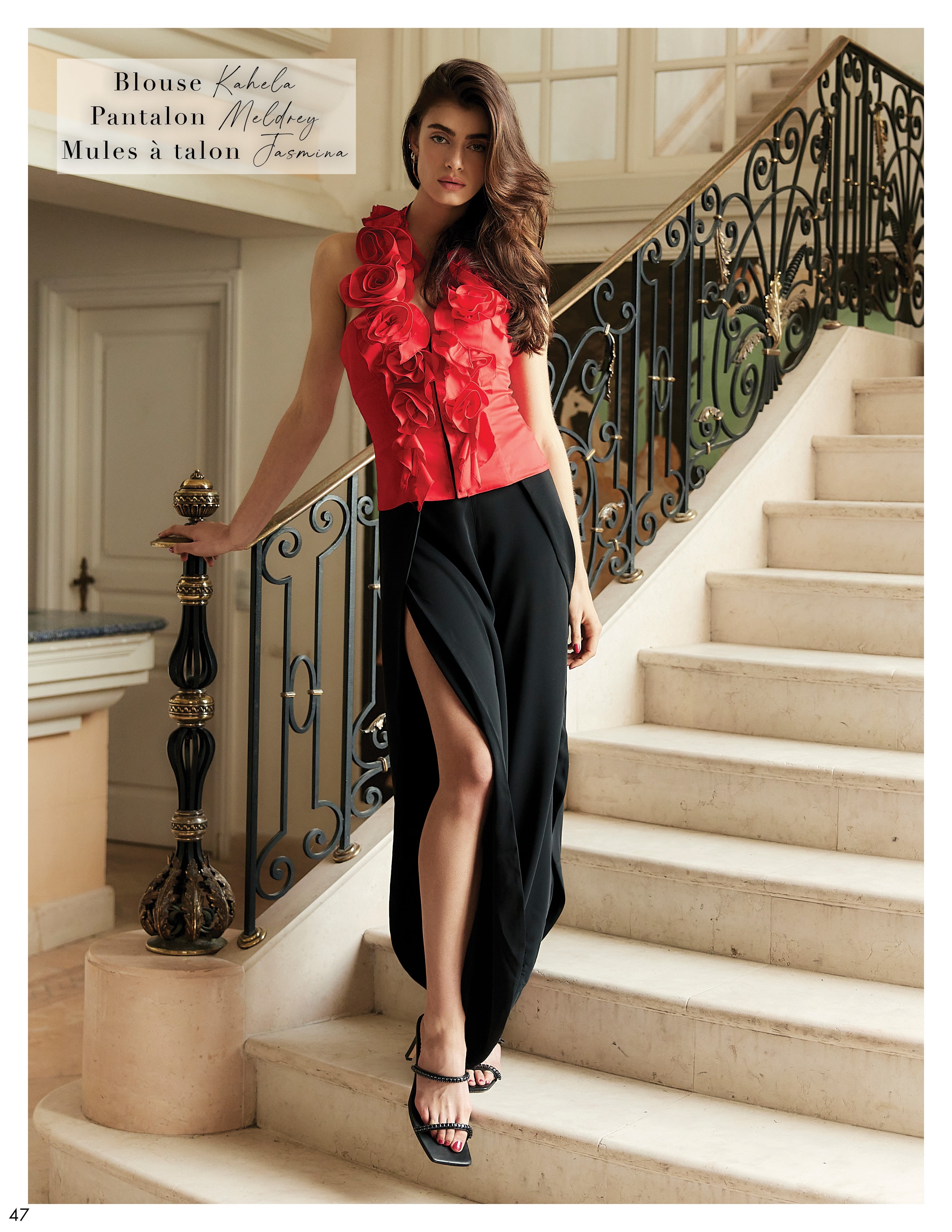 The new Anne Fontaine Spring-Summer 2023 collection is a celebration of artistry and craftsmanship. Strength and beauty, are rendered through opulent prints, colors, and styles that transport you toward a vision of the future light.