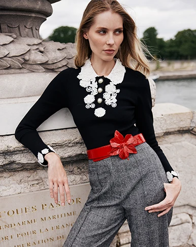 Chemises et blouses signature, réinventés pour devenir intemporels