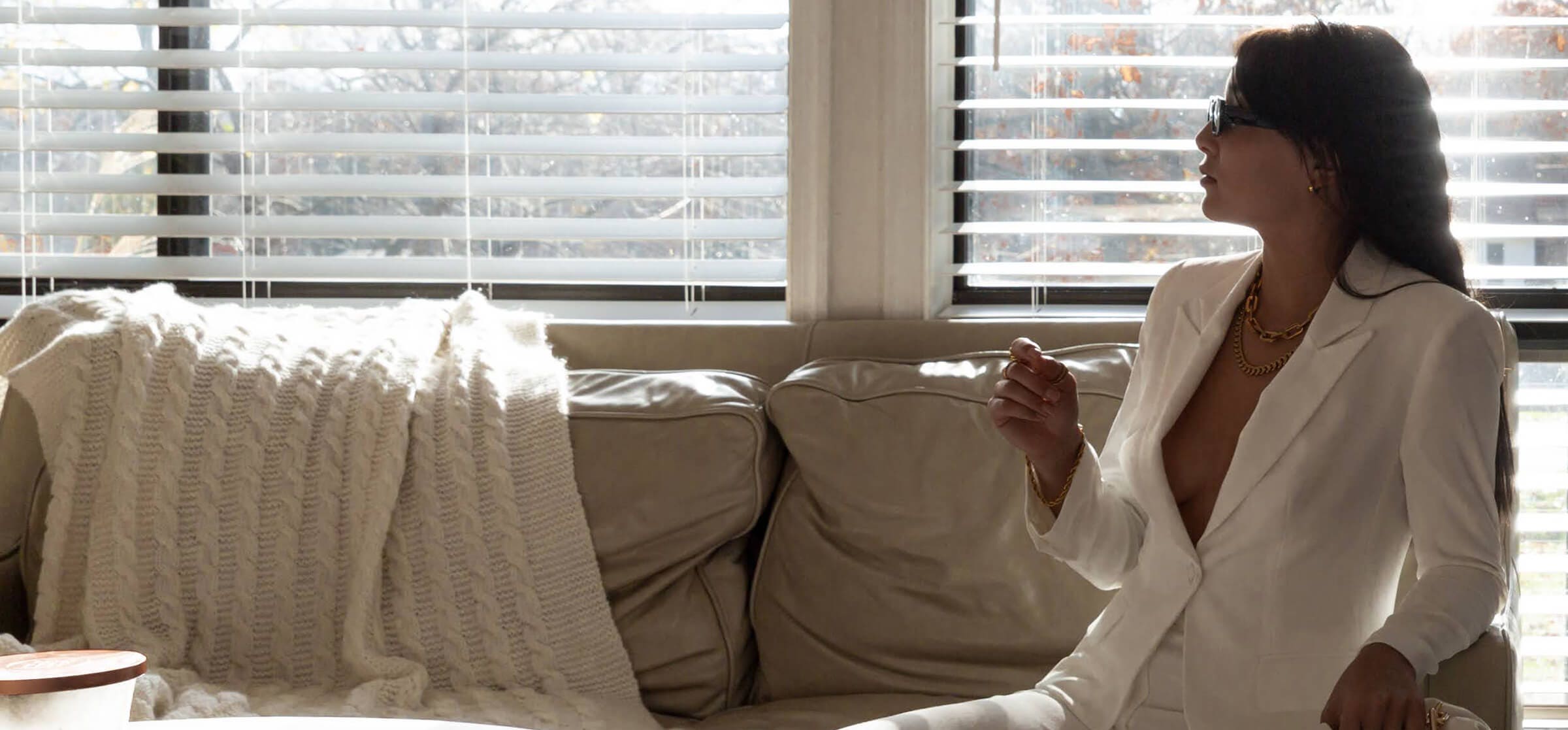 Kristina Petrick of Day In My Dreams shows her favorite way to style Anne Fontaine