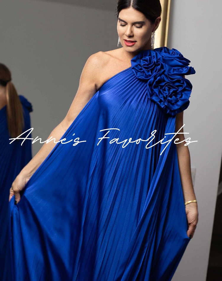 Discover the PERLA Blue Oversized One Shoulder Dress from designer ANNE FONTAINE