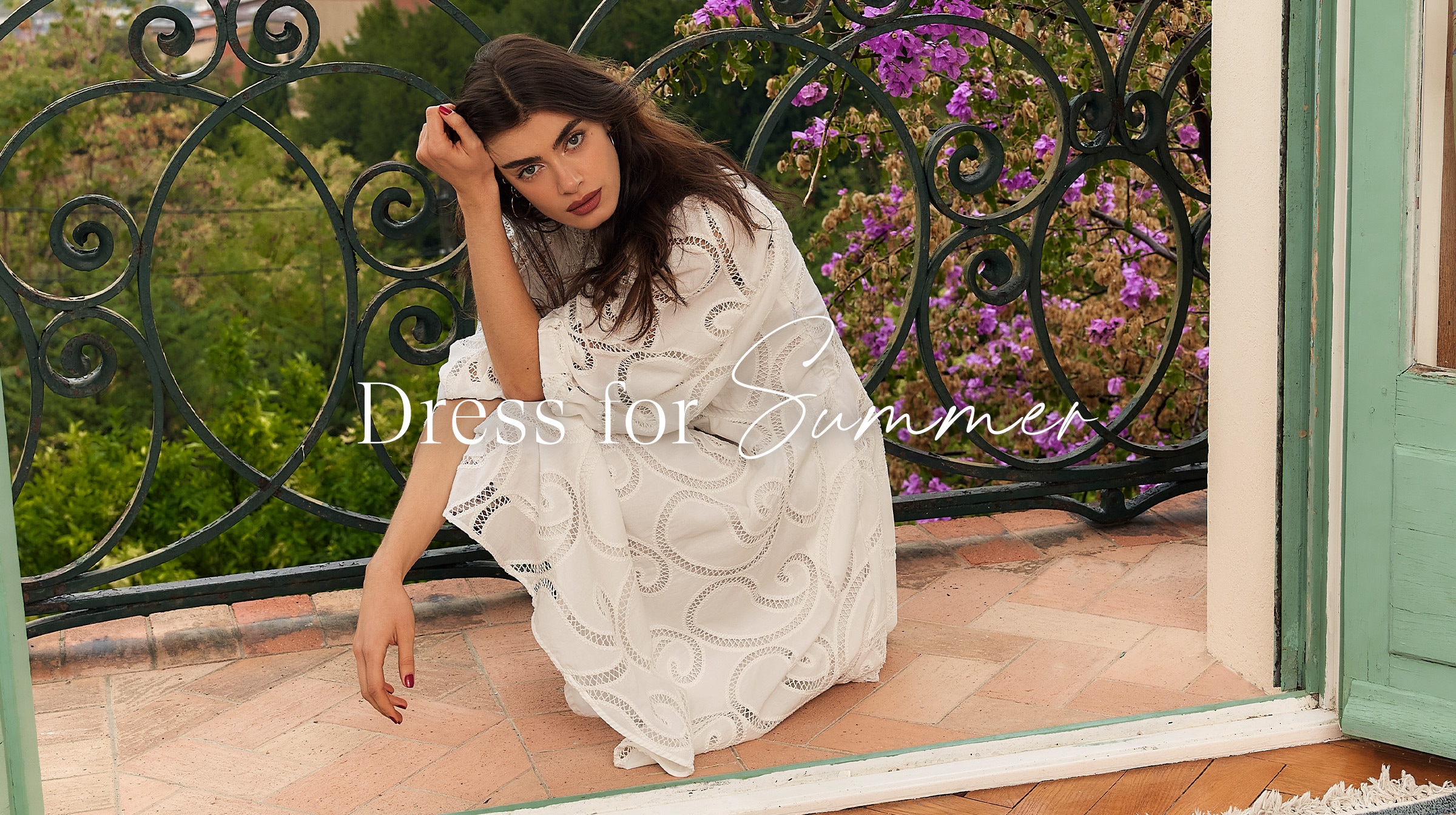 Step out in true head-turning European style with something chic from the Anne Fontaine dress collection.